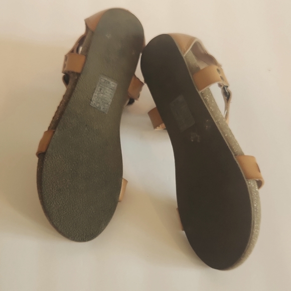 Sandals - Picture 7 of 7